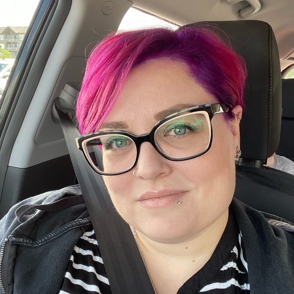 Meet your Posher, Kristi - Picture 2 of 2